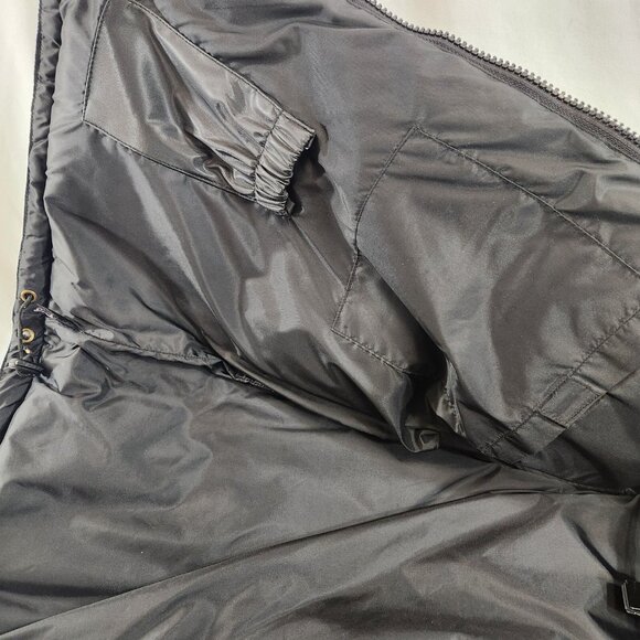 Paramount Pictures Branded Puffer Vest Western Concepts Mens Size Medium Black - Picture 9 of 10